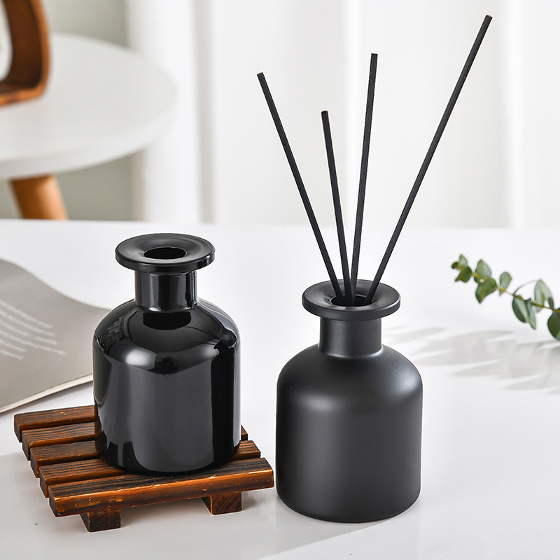 Nowy 1 szt. 50ml Dyfuzor Zapac – Home Fragrance Oud recenzja i cena